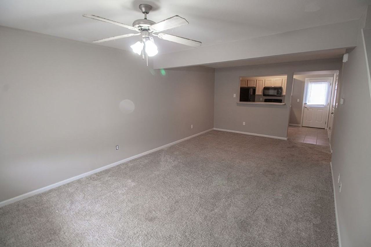 4014 Snowy Owl Dr - Photo 3 of 35