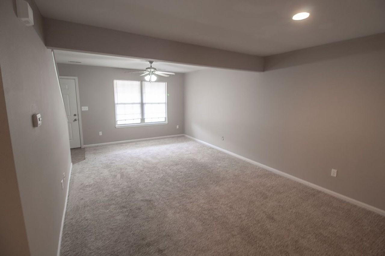 4014 Snowy Owl Dr - Photo 6 of 35