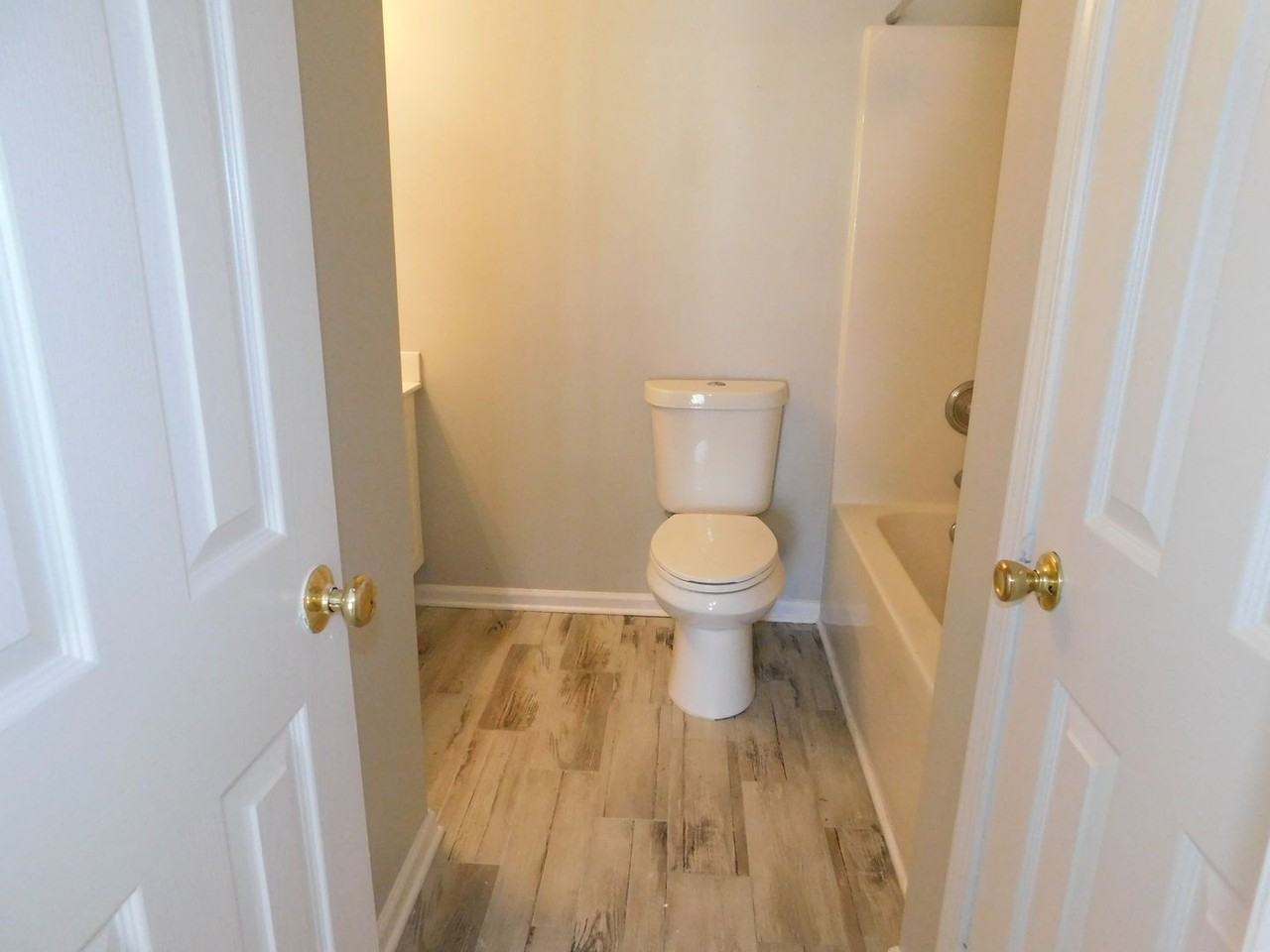 1119 Hannah Rae Ct - Photo 2 of 19