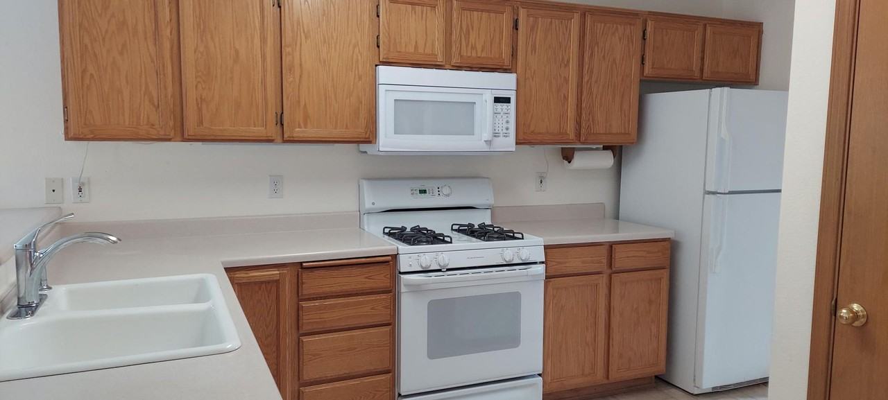 88 Brooks Ln - Photo 5 of 19