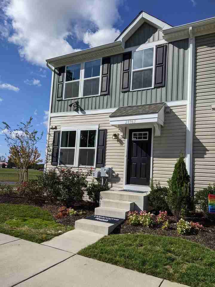 28963 Saint Thomas Blvd - Photo 2 of 13