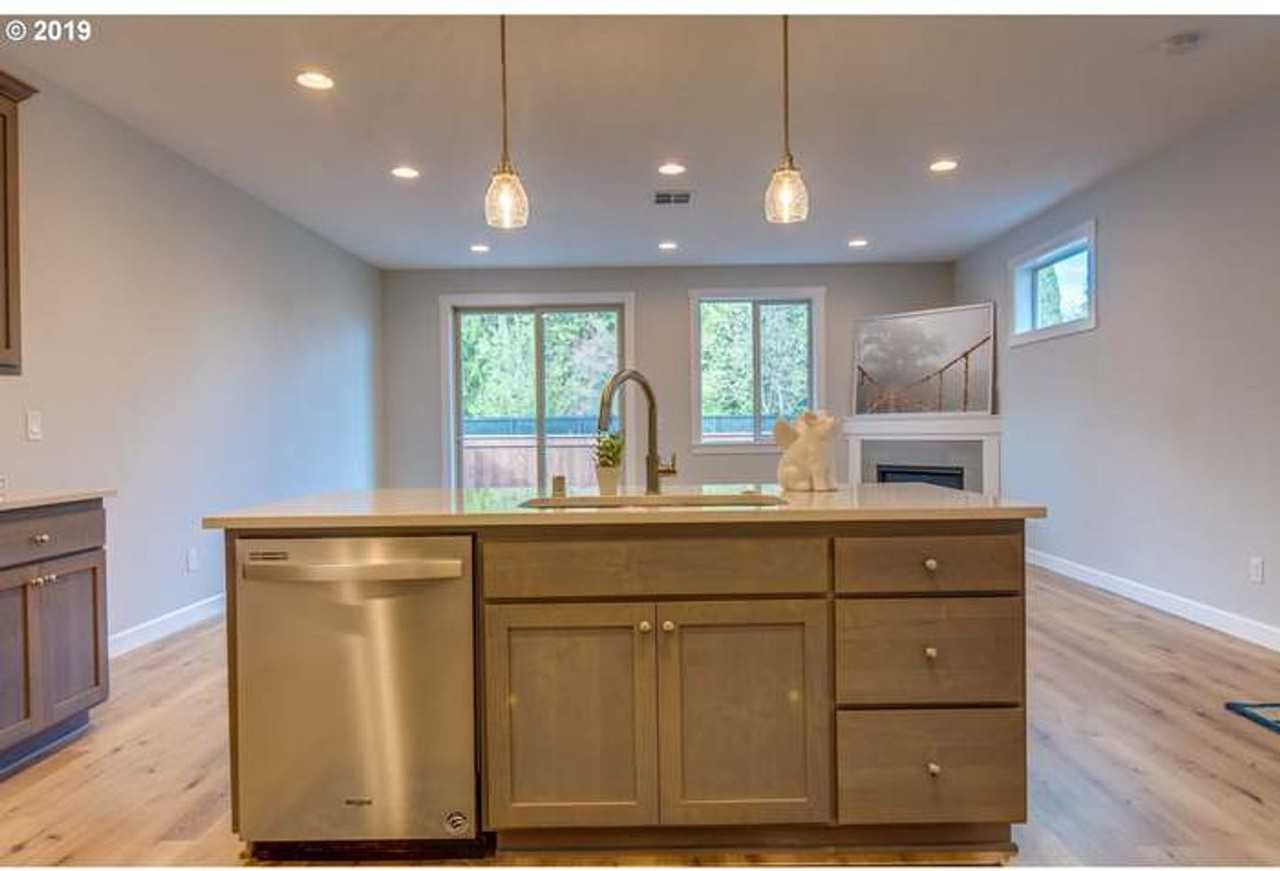 13728 Nw 7th Pl - Photo 5 of 11