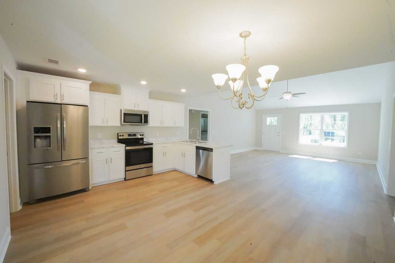 345 Tallulah Bnd - Photo 6 of 27