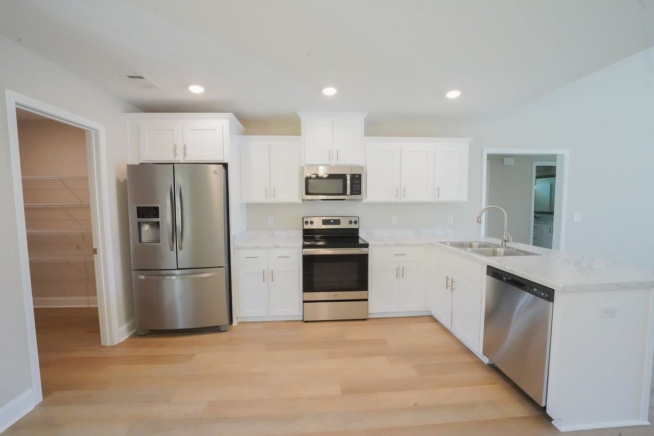 345 Tallulah Bnd - Photo 7 of 27