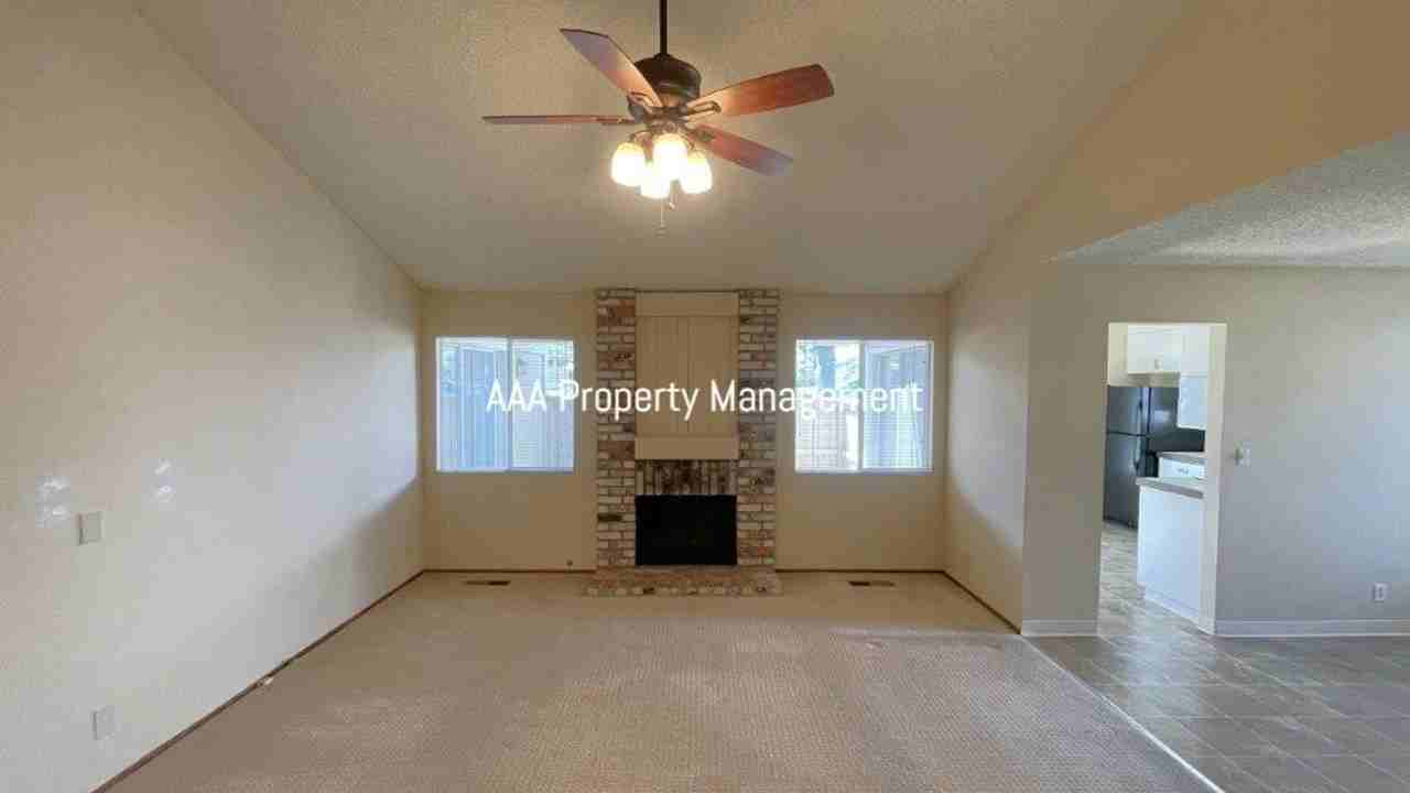 554 Mt Dell Dr - Photo 3 of 28