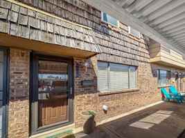 featured image of 1106 E Sanger St
