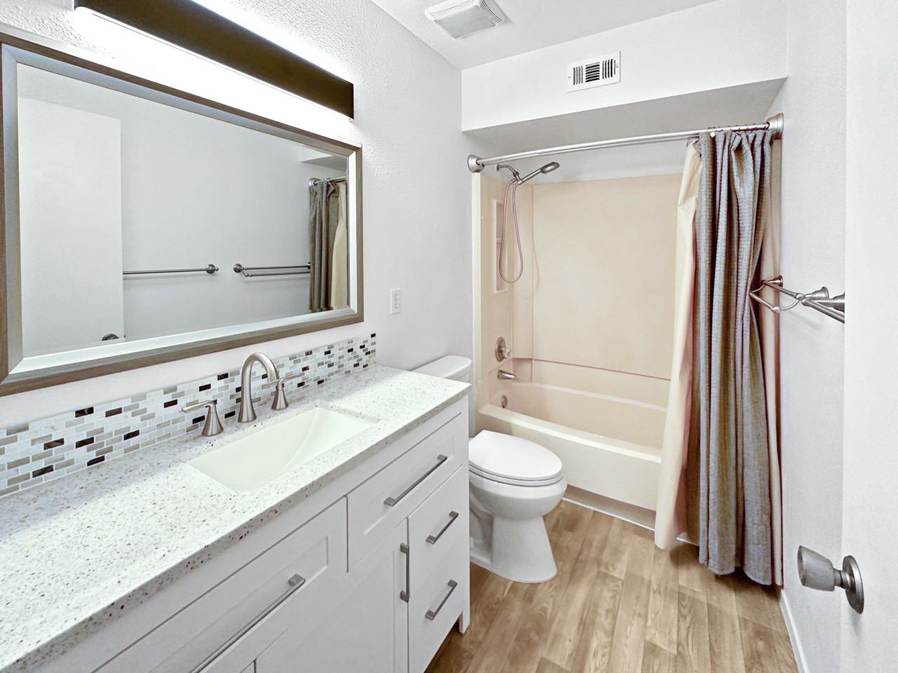 1106 E Sanger St - Photo 7 of 8