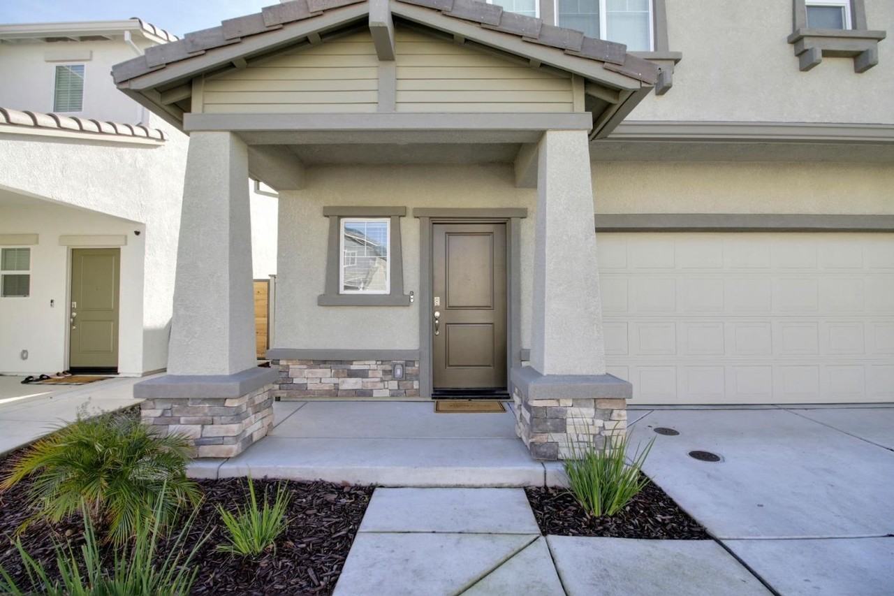 5241 Star Dance Cir - Photo 3 of 44