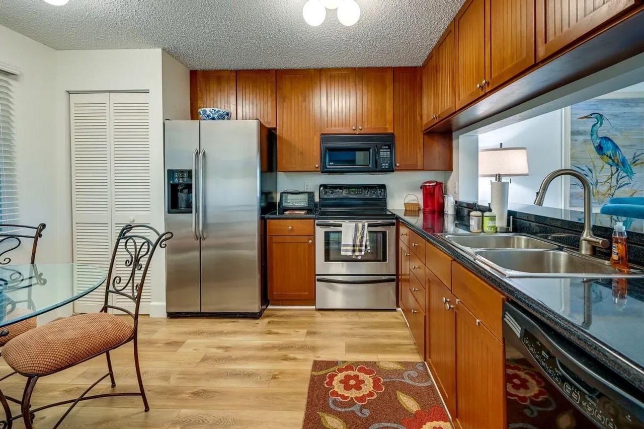 5708 Deauville Cir #308 - Photo 2 of 22