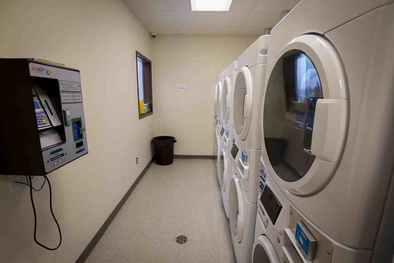 150 Peter St #215 - Photo 7 of 9