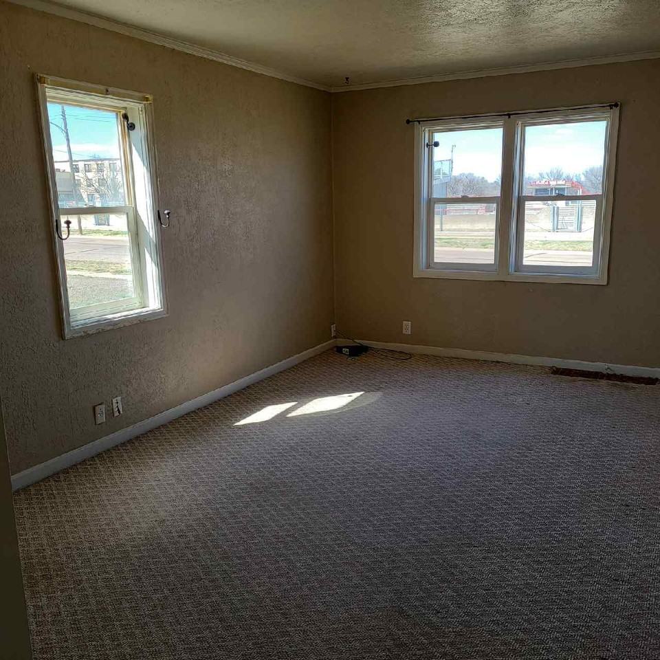 304 E L St #1 - Photo 5 of 7