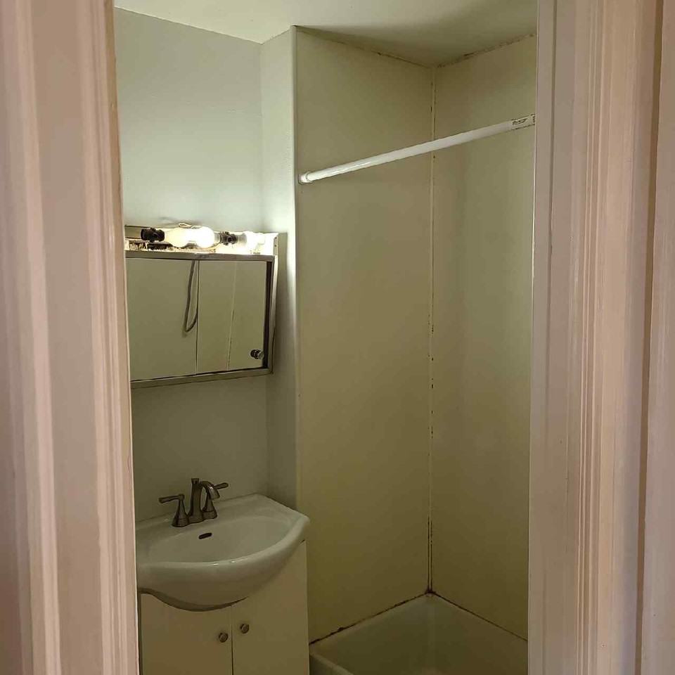 304 E L St #1 - Photo 6 of 7