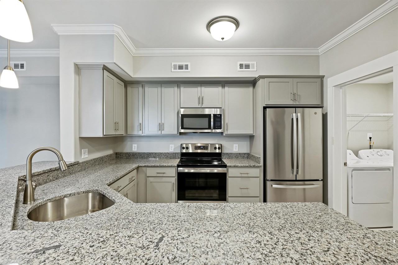 Toshiba Drive #212 - Photo 2 of 20