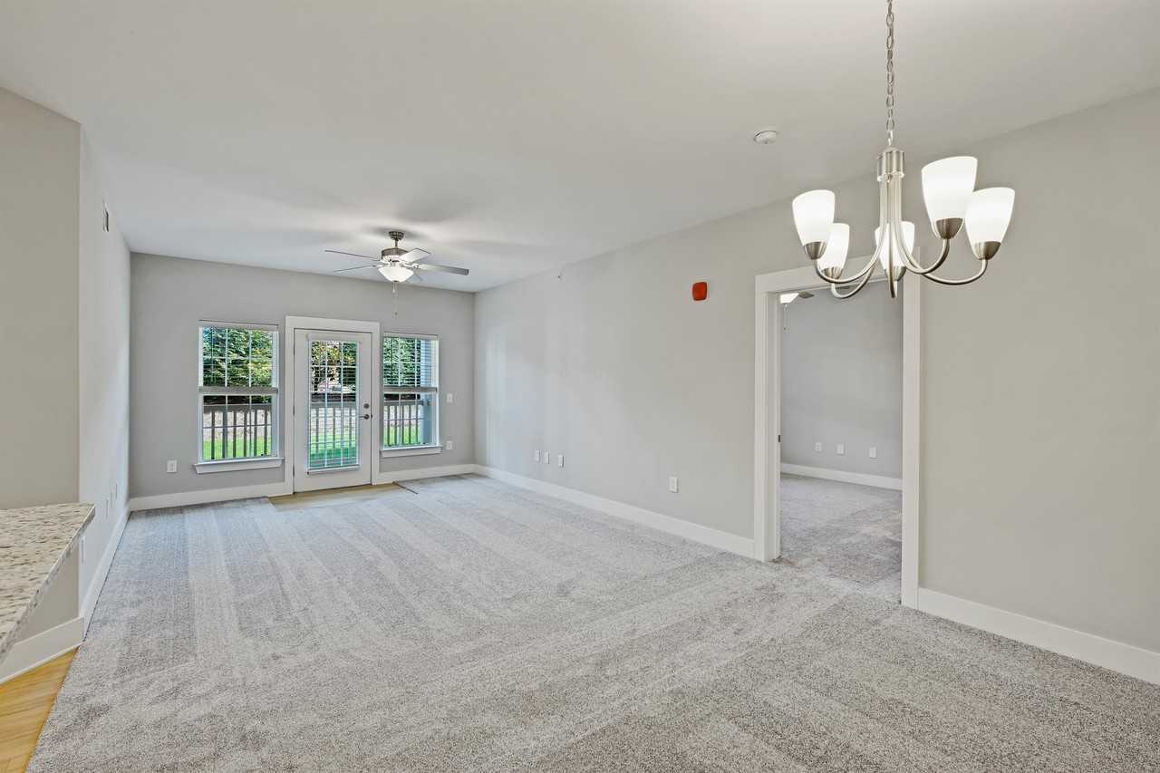 Toshiba Drive #212 - Photo 4 of 20