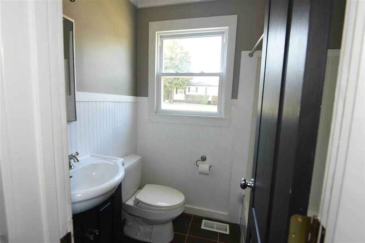 10 N Acres Dr #1 - Photo 4 of 15