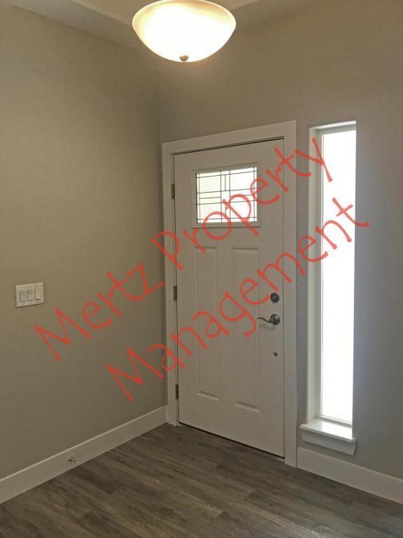 8975 Backgammon Dr - Photo 4 of 50