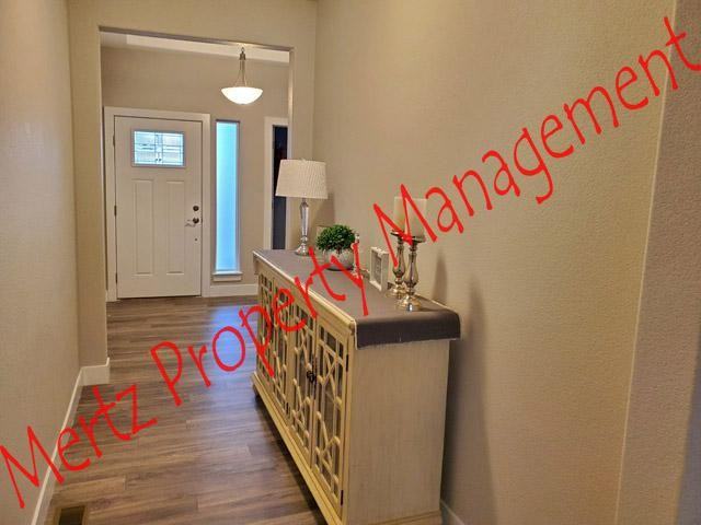 8975 Backgammon Dr - Photo 5 of 50