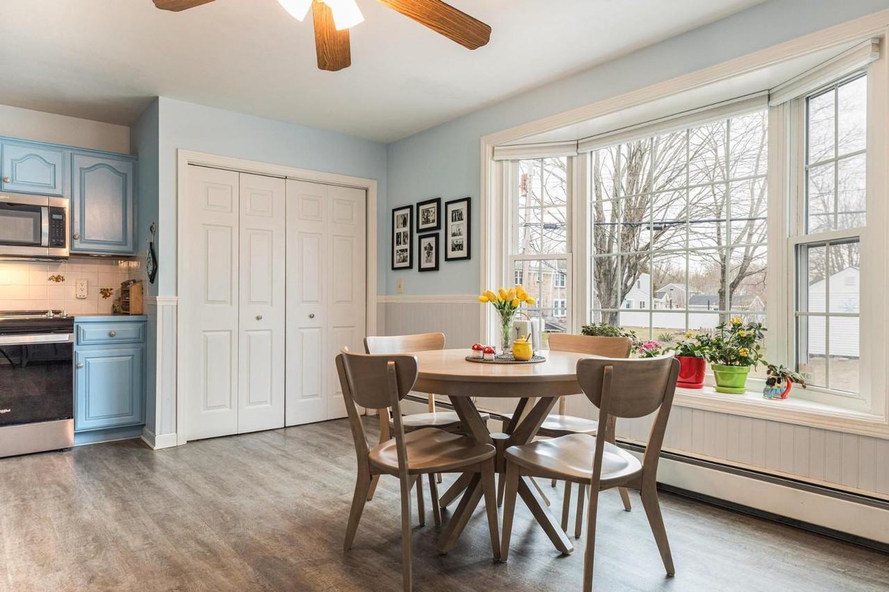 54 Goodwin St - Photo 2 of 11