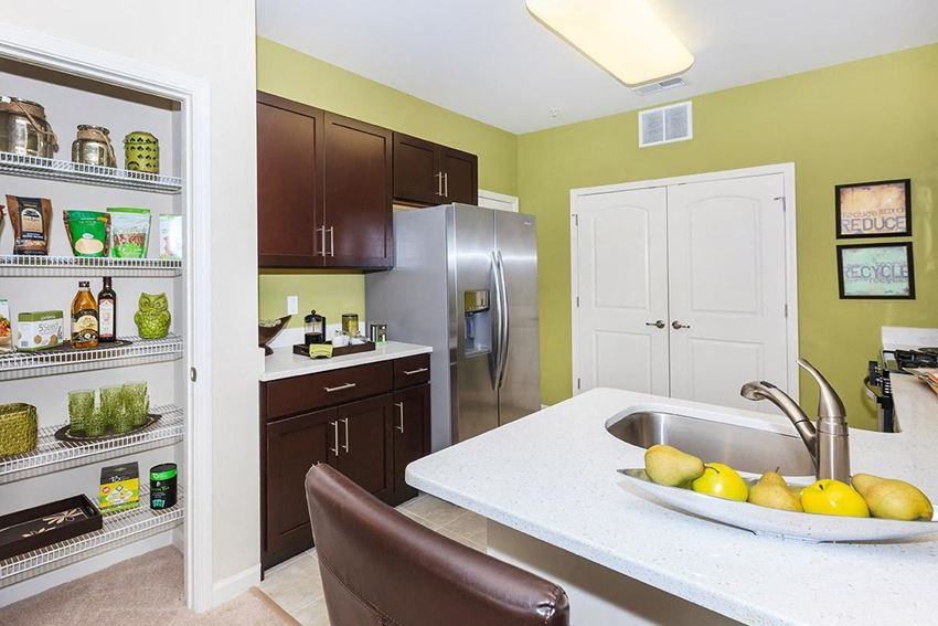 Verdana - Photo 5 of 50