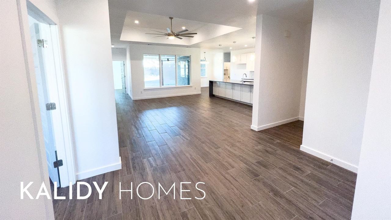 1833 Kalidy Dr - Photo 3 of 50