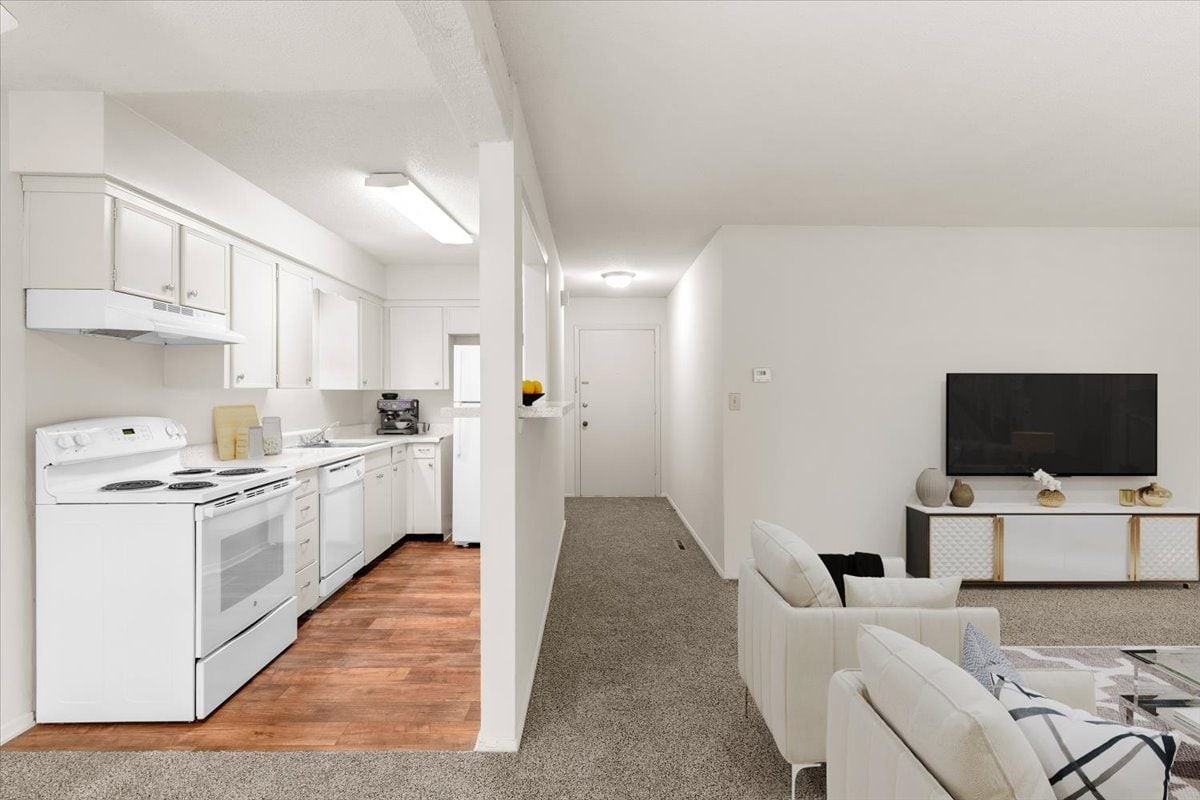 Louisburg Square Apartments & Townhomes - Photo 4 of 26