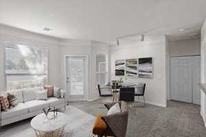 featured image of 813 North Mur-Len Road