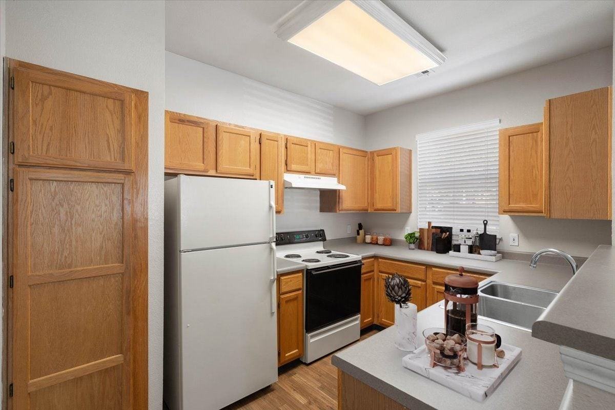 Somerset Oaks Apartment Homes - Photo 3 of 36