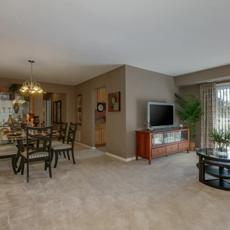 Tall Oaks Apartment Homes - Photo 3 of 21