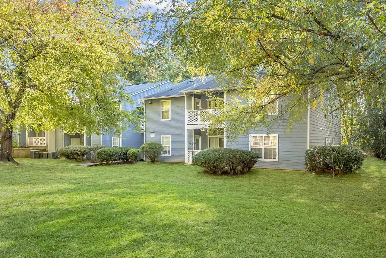 The Jade Charlotte - Photo 2 of 44