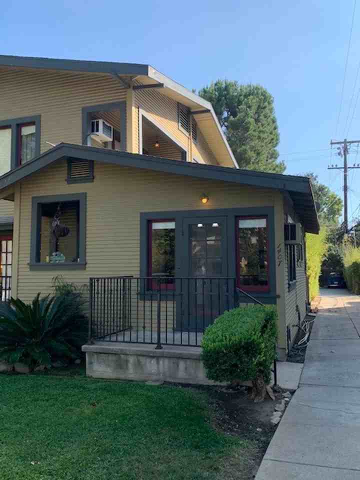 1407 Lyndon St - Photo 2 of 26