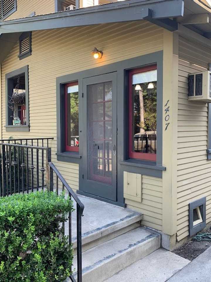 1407 Lyndon St - Photo 3 of 26