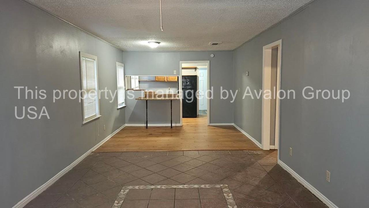 3056 Date St - Photo 2 of 19