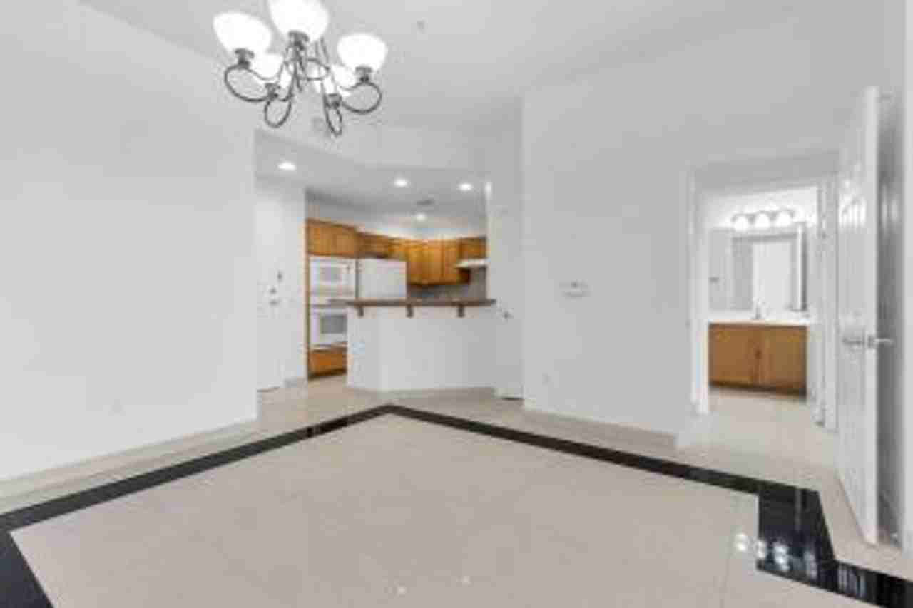 63 Agate Ave - Photo 3 of 28