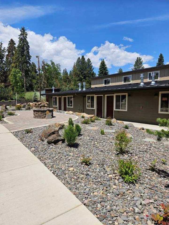 Lakeside Place Apartments - Photo 6 of 50