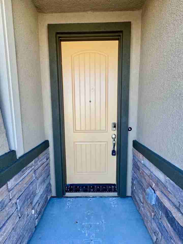 32811 Forgecroft St - Photo 7 of 50