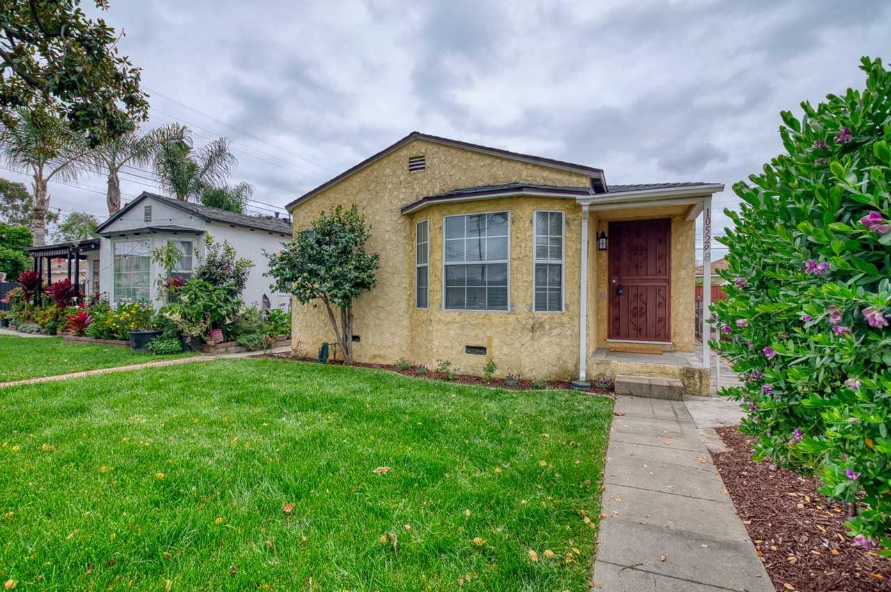 10529 Pinehurst Ave #NA - Photo 2 of 18