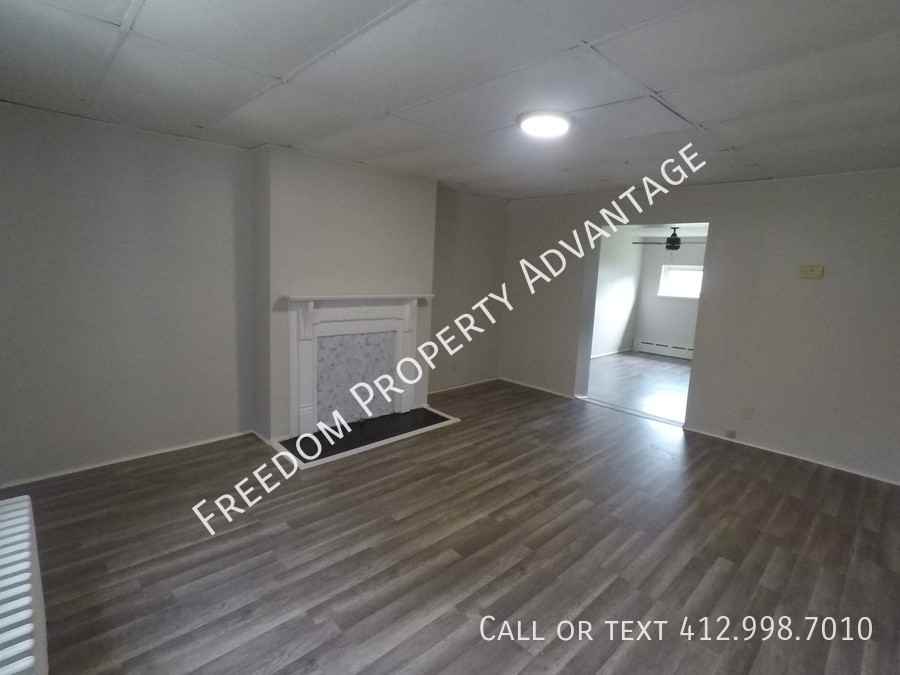 104 Mill St - Photo 3 of 11