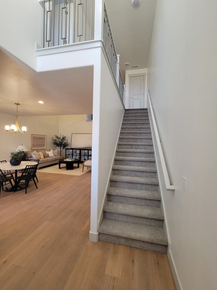 3898 Hardman Way - Photo 4 of 15