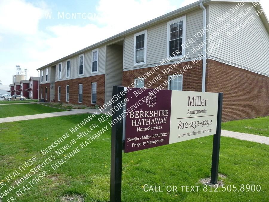 208 1/2 W Montgomery St - Photo 2 of 2