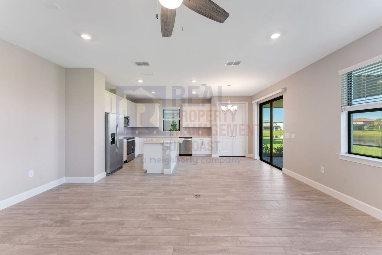 5754 Silverside Pine Court - Photo 7 of 50