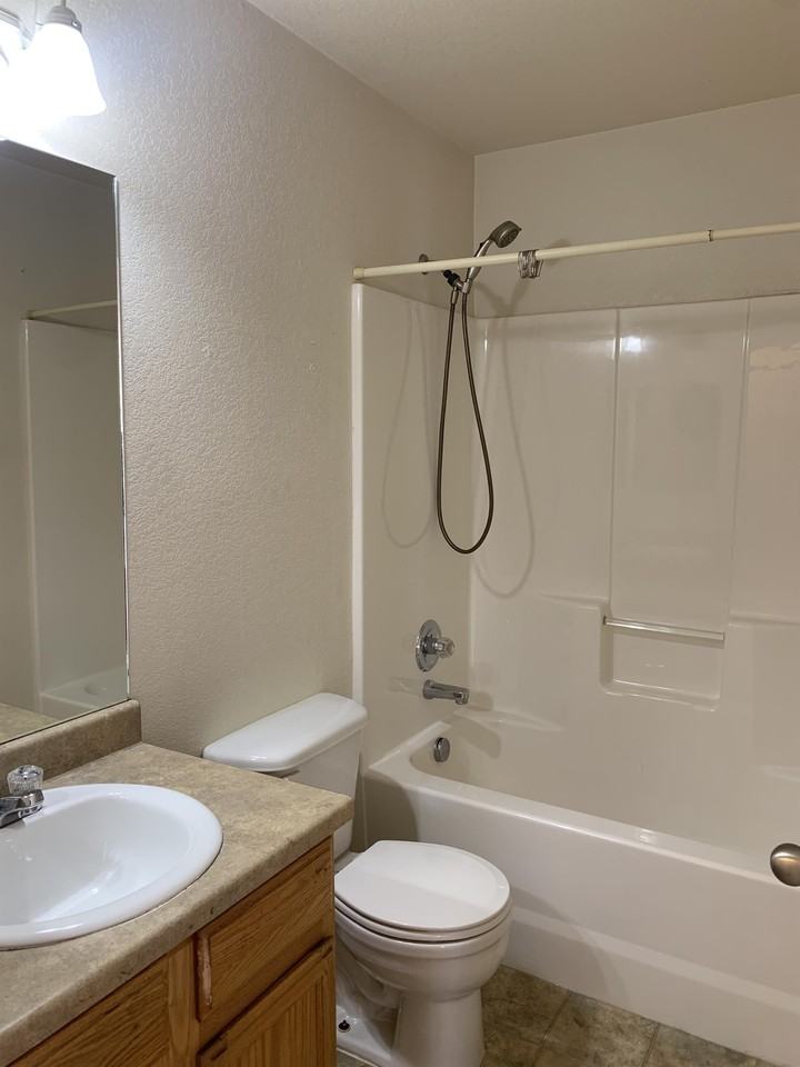 220 Country West #C - Photo 3 of 9