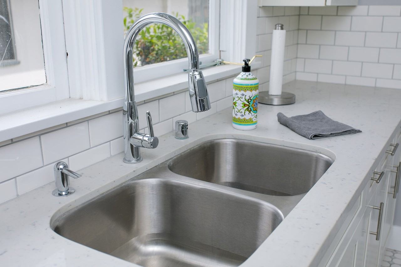 1990 E Villa St - Photo 6 of 29