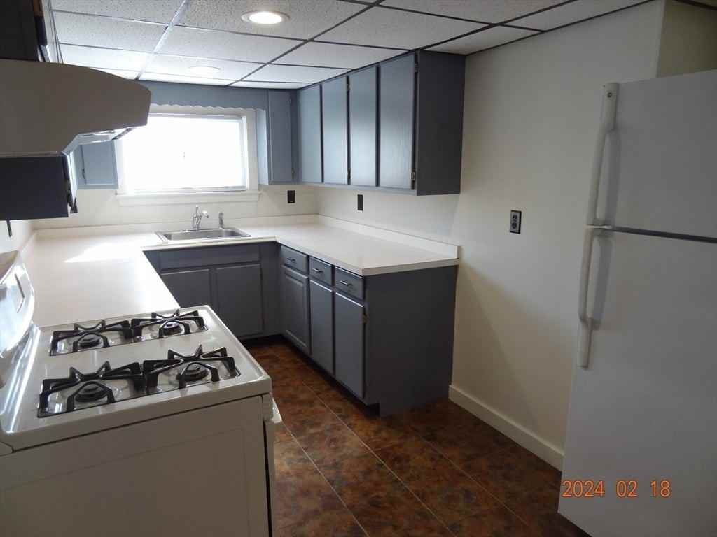 2 Hartford Ave S - Photo 3 of 12