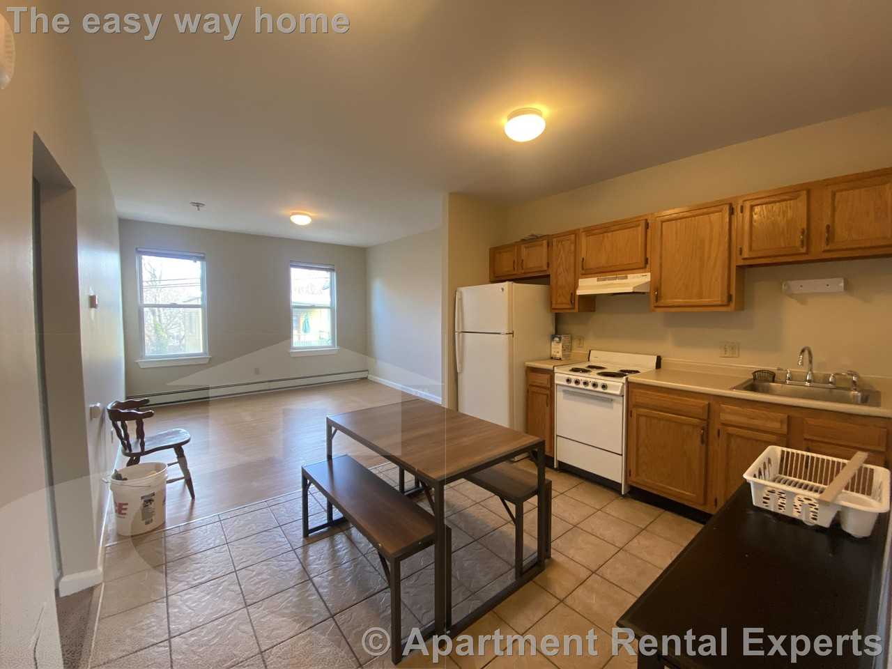239 Columbia St #3