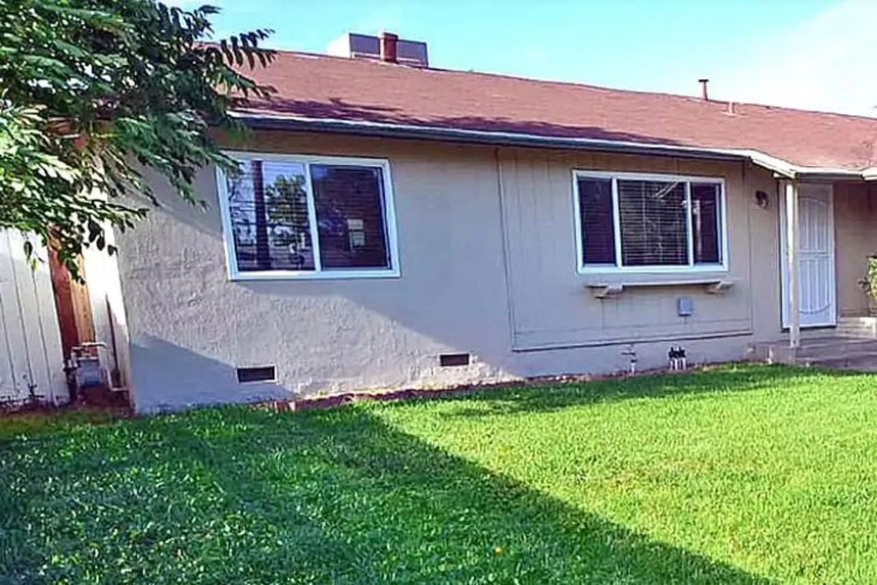 2219 Meadowview Rd, Sacramento, CA 95832 3 Bedroom House for 1,550