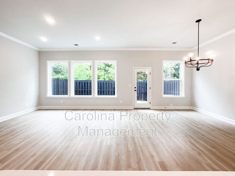 8229 Houser St - Photo 6 of 50