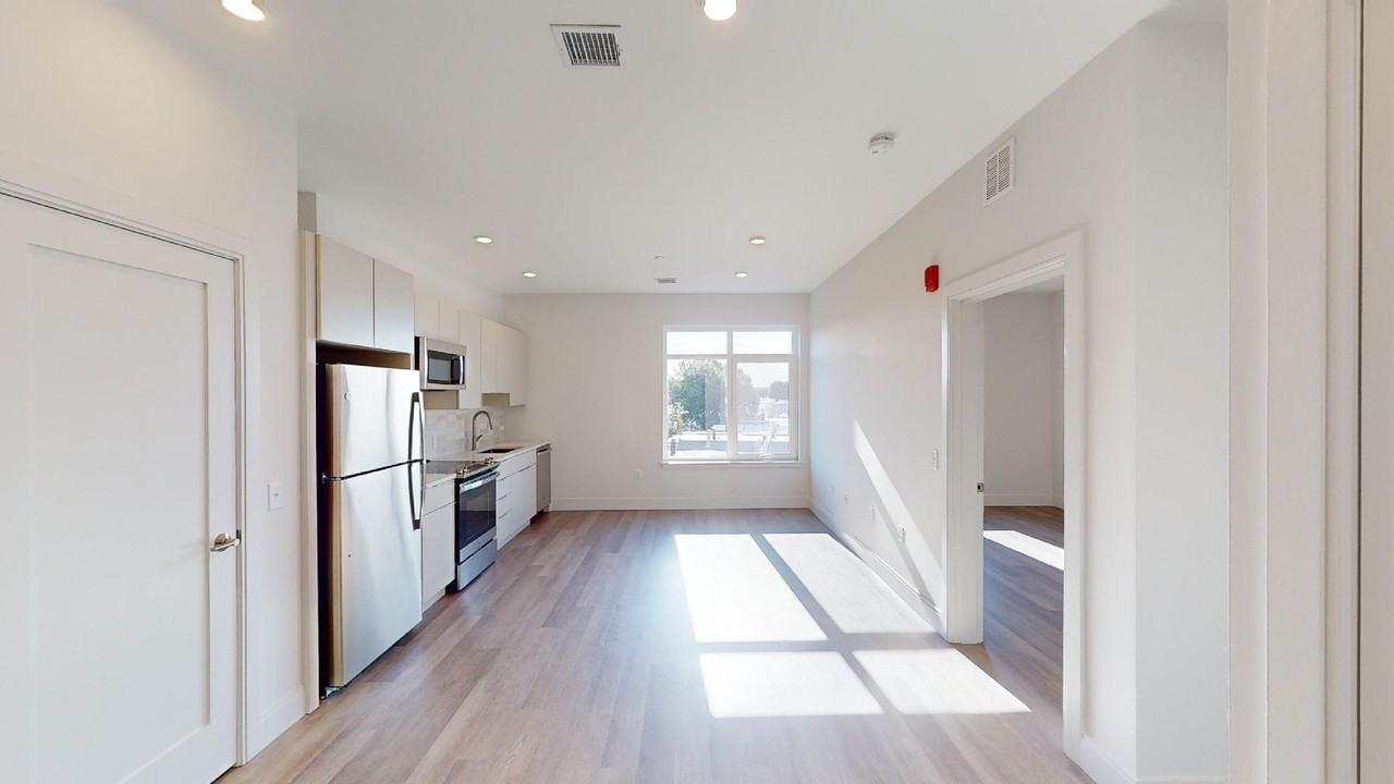 959 Dorchester Ave #204