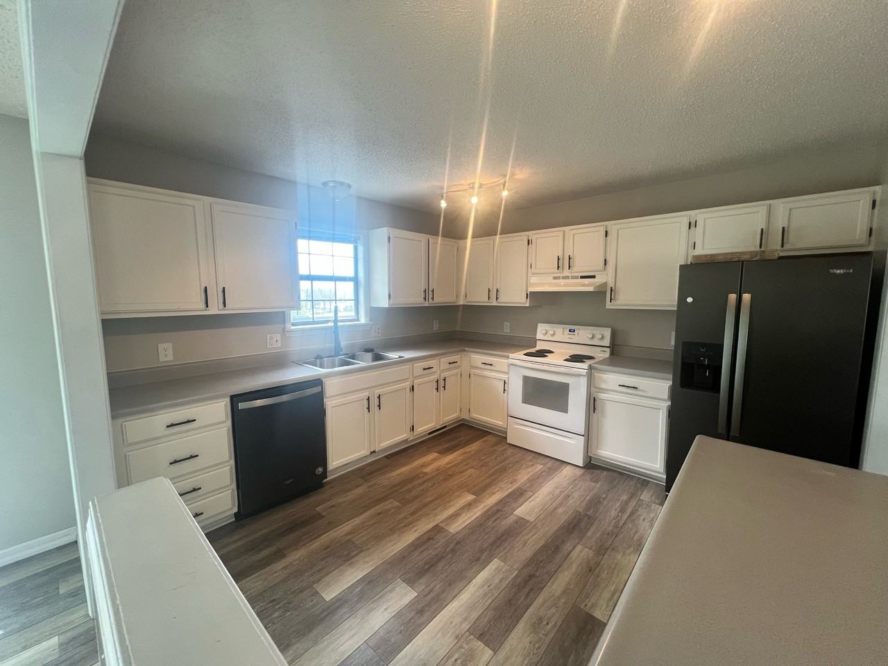 604 Southeast 105th Road - Photo 5 of 14