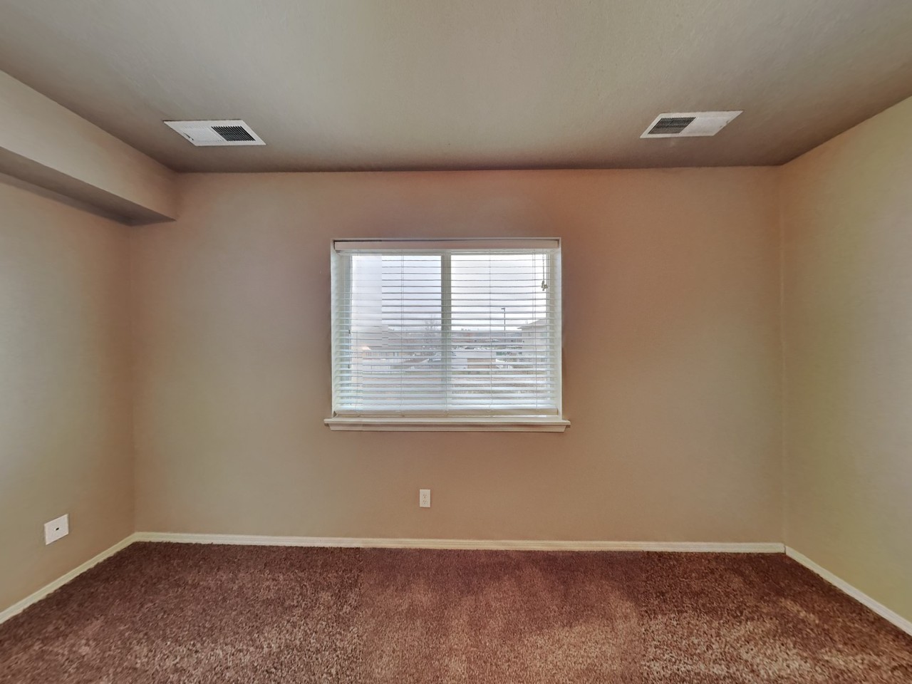 16536 N Profit Cir - Photo 2 of 22