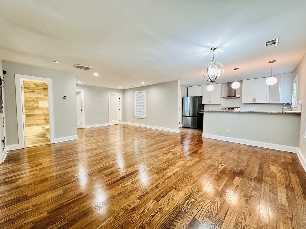 241 Maple St - Photo 6 of 20